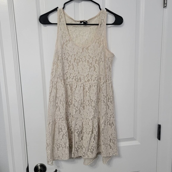 American Eagle Outfitters Tops - American Eagle Outfitters Cream Lace Tunic Tank, Size Medium